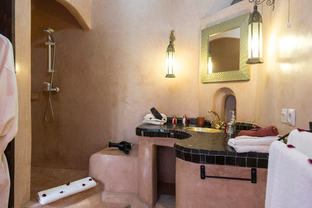 Riad el Zohar - Ourika Bathroom